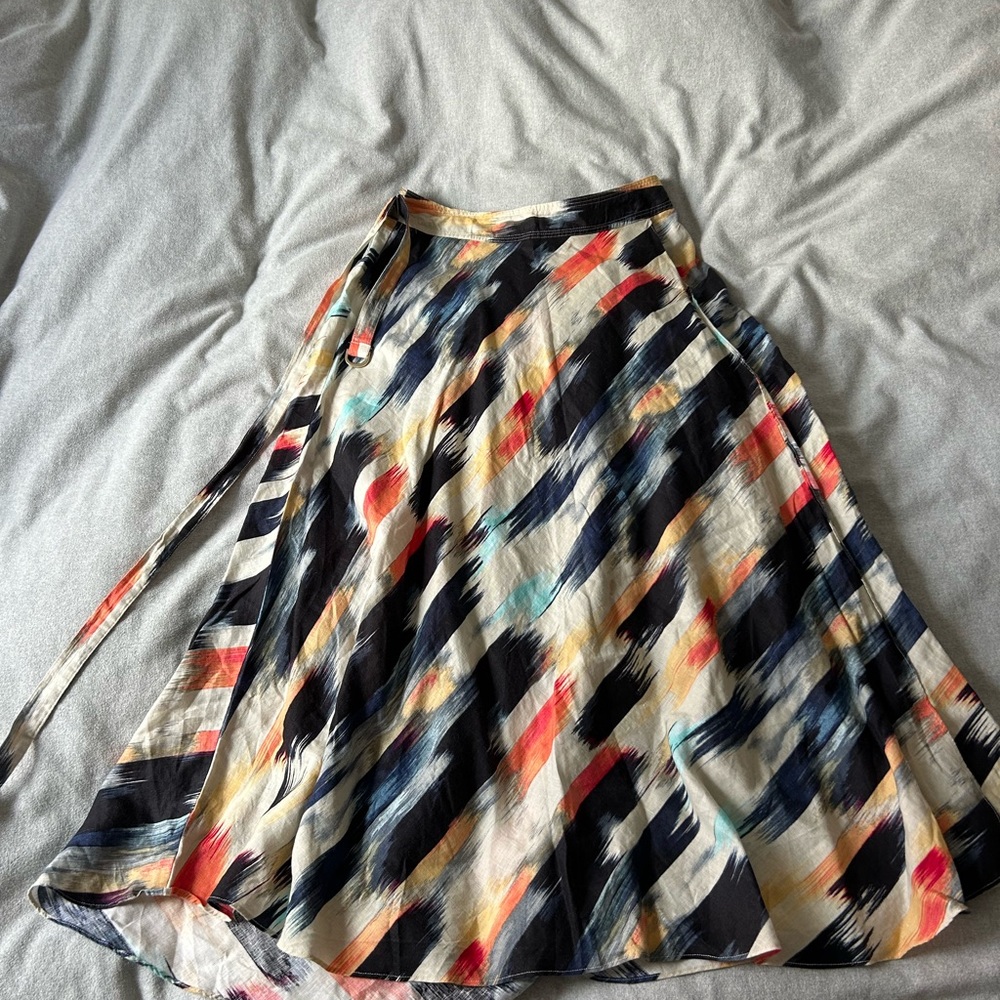 DKNY Vibrant Linen A-Line Wrap Skirt with Abstract Design